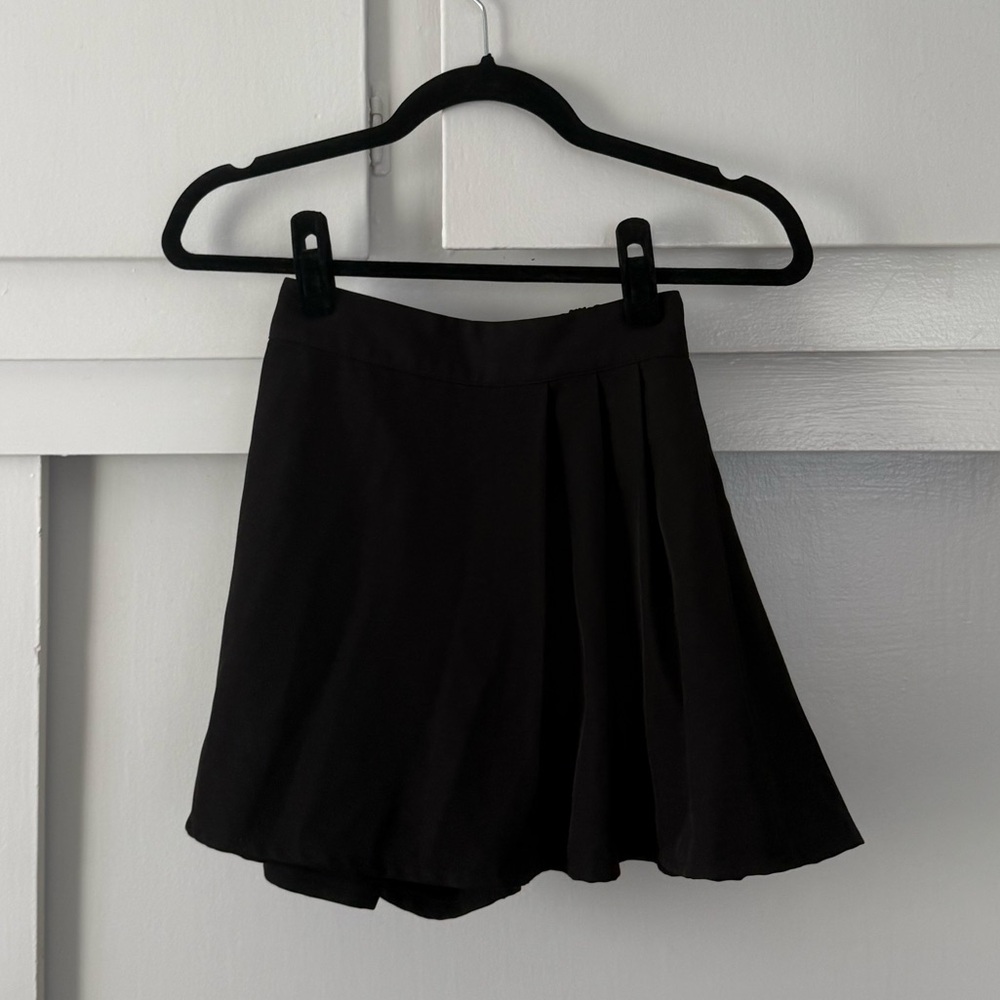 Black Women’s Half-Pleated Skort